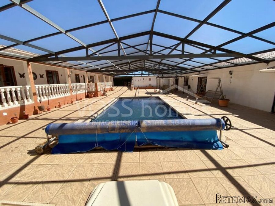 NEW & EXCLUSIVE TO VOSS HOMES - A huge 361m2 country house.. - 2