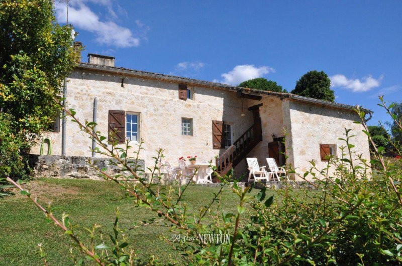 Quercy - near Castelsagrat - House and..