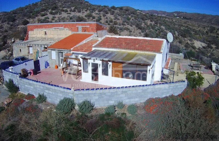 HABITABLE HOUSE PLUS RENOVATION PROJECT - A habitable 3.. - 3