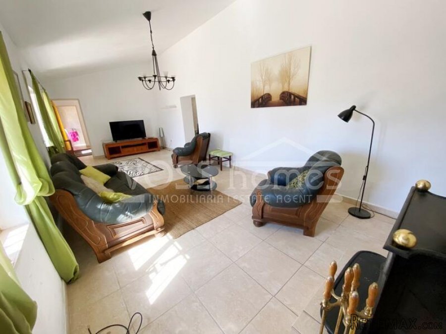 NEW & EXCLUSIVE TO VOSS HOMES - A huge 361m2 country house.. - 3