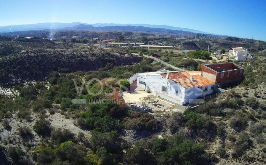 HABITABLE HOUSE PLUS RENOVATION PROJECT - A habitable 3.. - 4