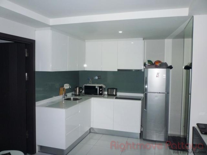 2 Bedroom Condo for sale in Pratumnak -.. - 2