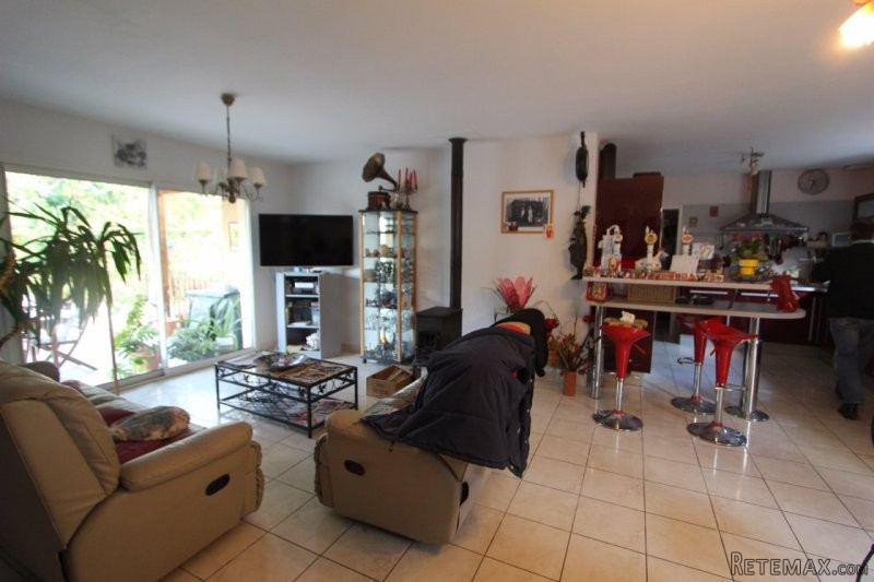 Nice House set in a Lovely Plot - 2