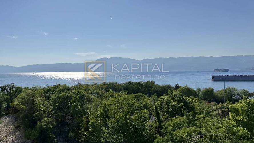 Zemljište Kostrena (Žurkovo) – samo 200 m od mora, jedinstve - 2