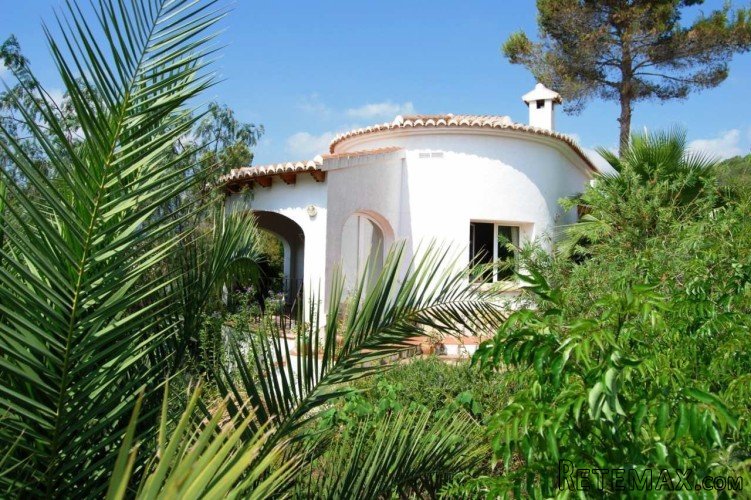 Quality detached villa located close to the beautiful.. - 3