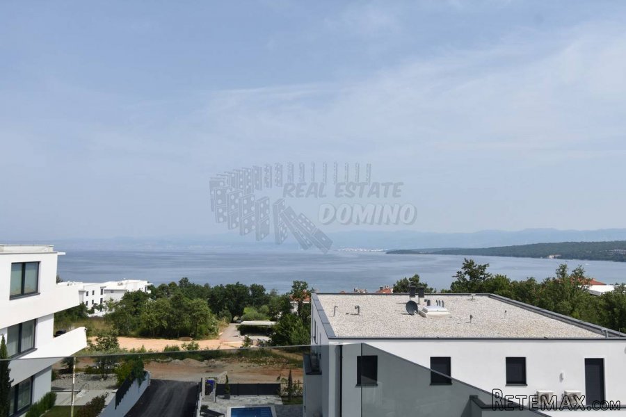 Veći apartman sa pripadajućim studiom i bazenom! Malinska! - 3