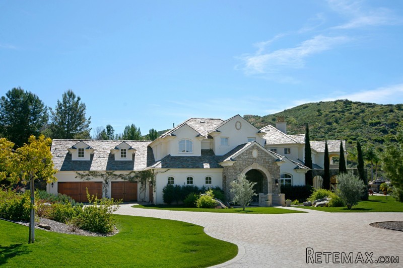 18781 Heritage Drive