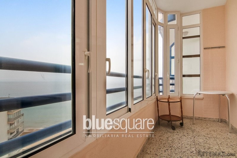 2-Bedroom top floor apartment with.. - 2