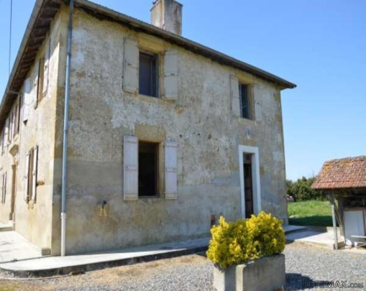 Unique Gascon hamlet, mountain views.. - 2
