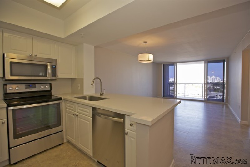 1 bedroom Flat For Sale: 1800 SUNSET.. - 2