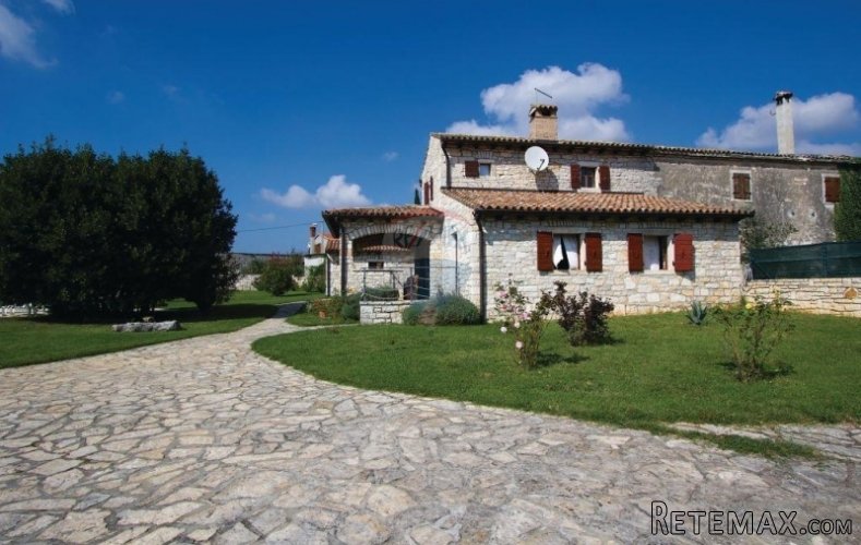 KAMENA KUĆA ZA ODMOR NA VELIKOJ PARCELI - 5