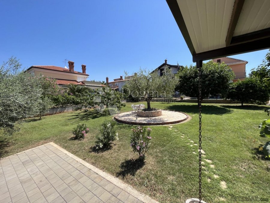 Prekrasna Villa s bazenom - 4