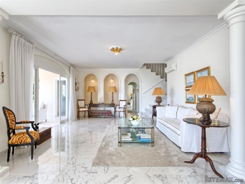 4 Bedroom Villa For Sale In Marbella.. - 2