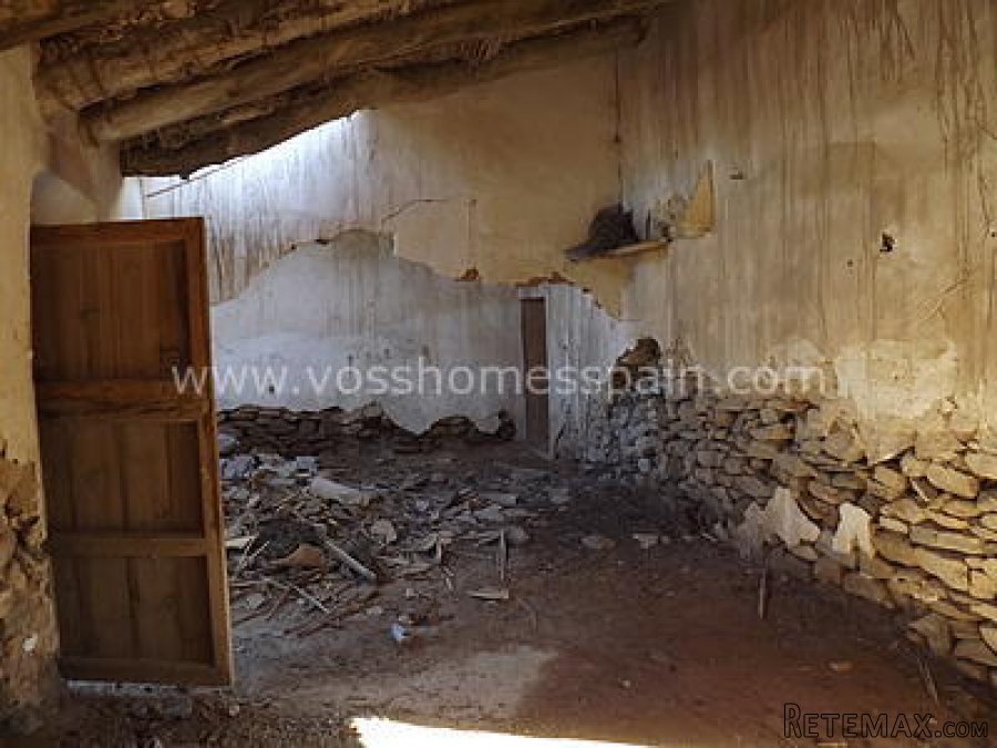 Ruin of 63m2 on an urban building plot Water and.. - 5