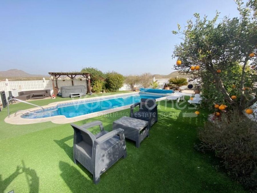 NEW & EXCLUSIVE TO VOSS HOMES - A larger than average 3.. - 6