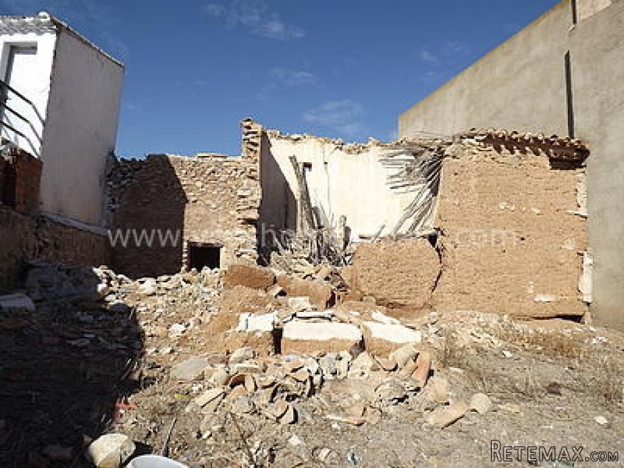 Ruin of 63m2 on an urban building plot Water and.. - 7