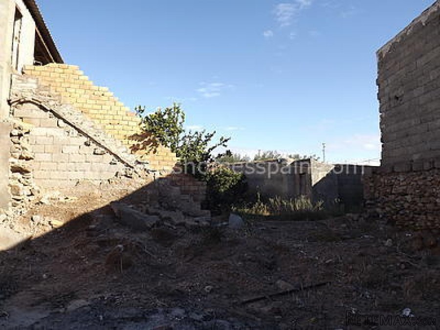 Ruin of 63m2 on an urban building plot Water and.. - 8