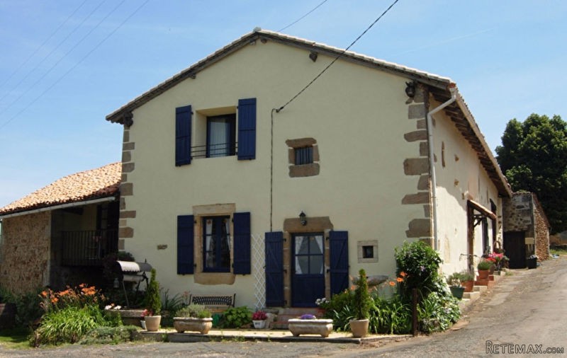 Detached Stone Farmhouse With Apartment..