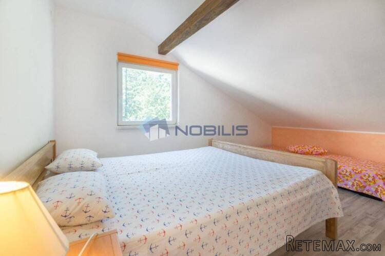 Zadar, Šušnjar, predivna kuća 300 m2 - 11