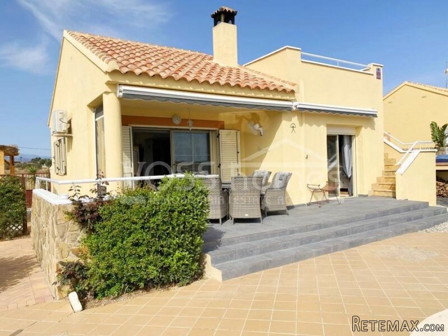NEW & EXCLUSIVE LISTING WITH VOSS HOMES - A stunning.. - 12
