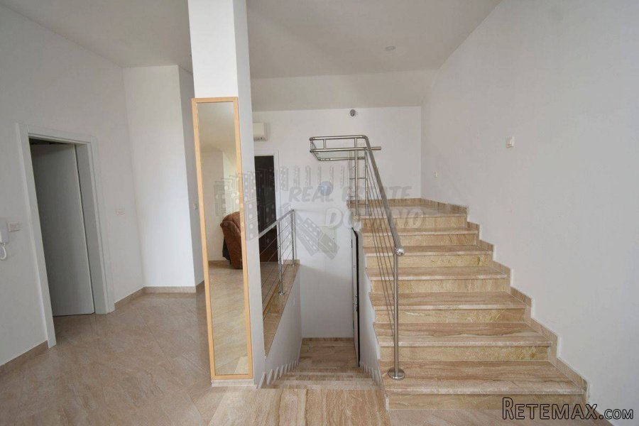 Apartman s prekrasnim pogledom! Njivice! - 13