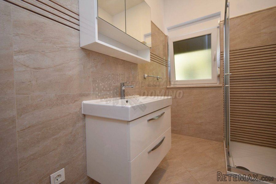 Apartman s prekrasnim pogledom! Njivice! - 14