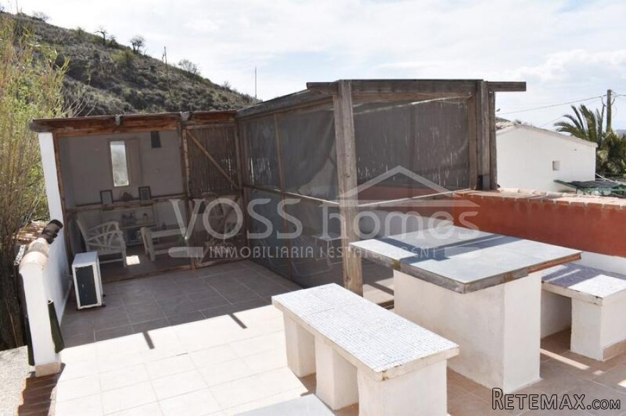 NEW & EXCLUSIVE LISTING TO VOSS HOMES - TWO ADJOINING.. - 4