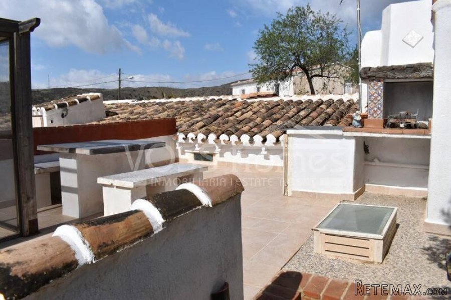 NEW & EXCLUSIVE LISTING TO VOSS HOMES - TWO ADJOINING.. - 5