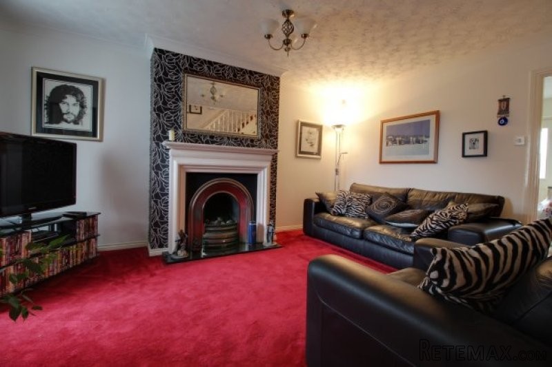 3 bedroom, Semi-detached House house.. - 2