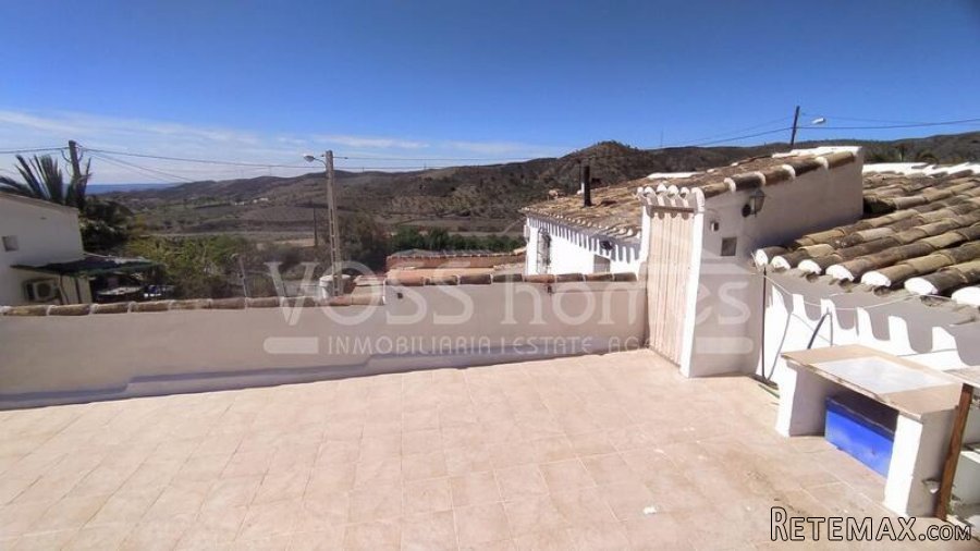 NEW & EXCLUSIVE LISTING TO VOSS HOMES - TWO ADJOINING.. - 6