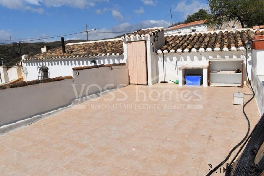 NEW & EXCLUSIVE LISTING TO VOSS HOMES - TWO ADJOINING.. - 7