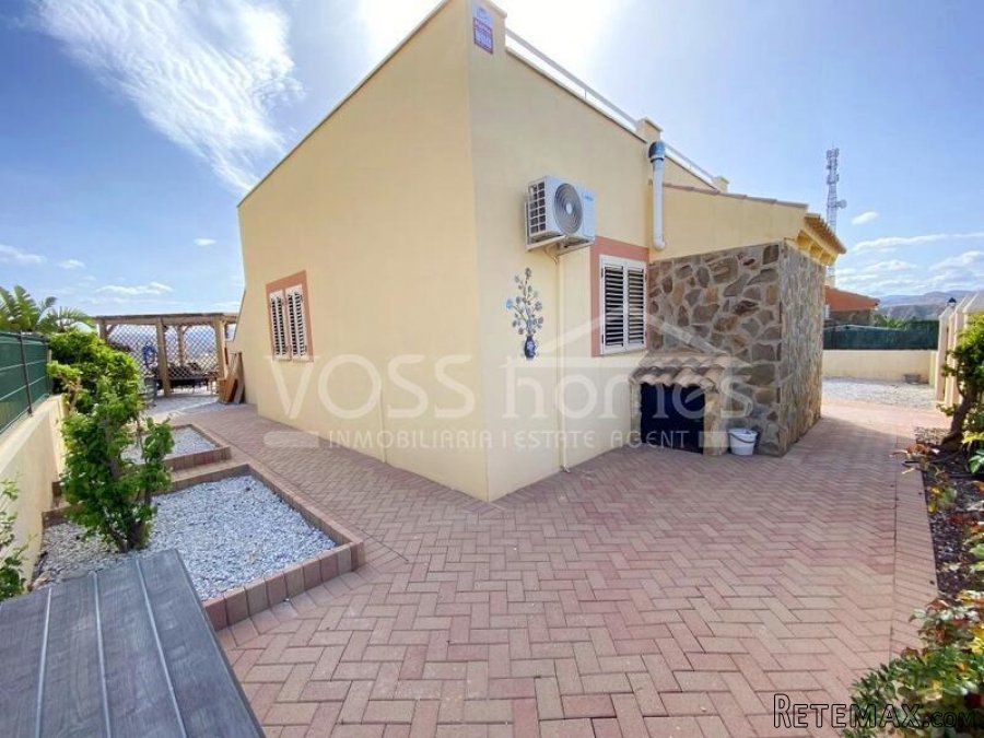 NEW & EXCLUSIVE LISTING WITH VOSS HOMES - A stunning.. - 17