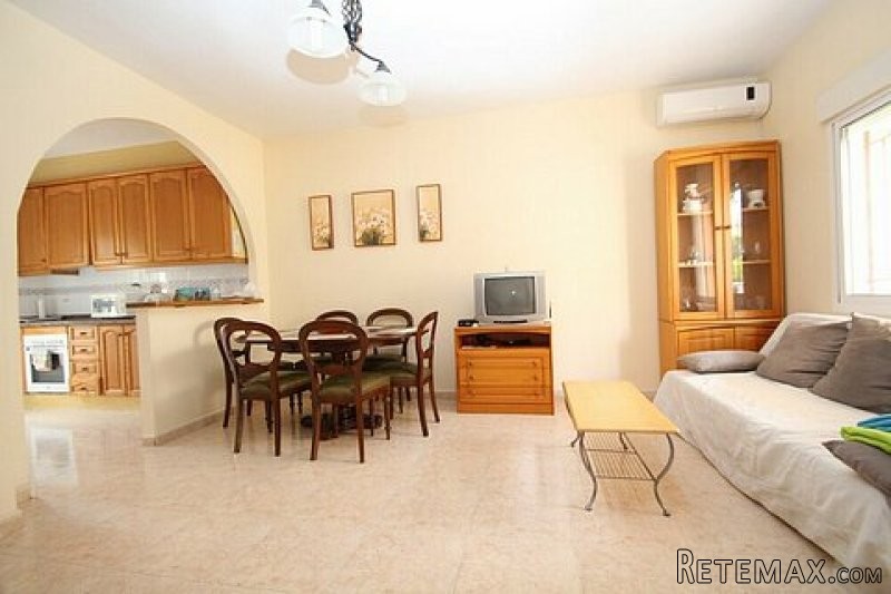 3 Bed Townhouse with Communal Pool in..