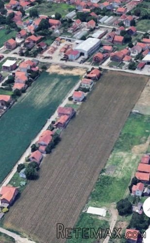 Prodajem gradjevinske parcele u Borci - 8