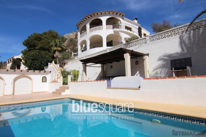 Unique finca style property within easy.. - 2