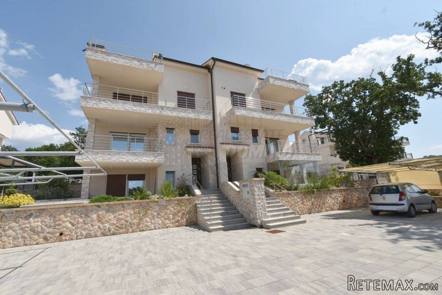 Apartman u novogradnji s vlastitom okućnicom! Njivice! - 6