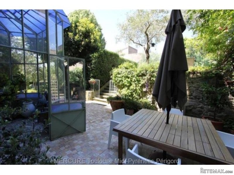 11 bedroom House For Sale: 11000.. - 2