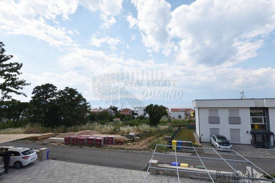 Apartman u novogradnji s vlastitom okućnicom! Njivice! - 9