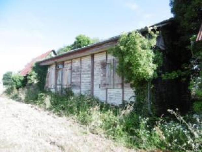 House to Renovate in Countryside..