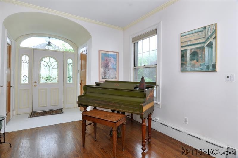 5 bedroom House For Sale: 68 Gard.. - 2