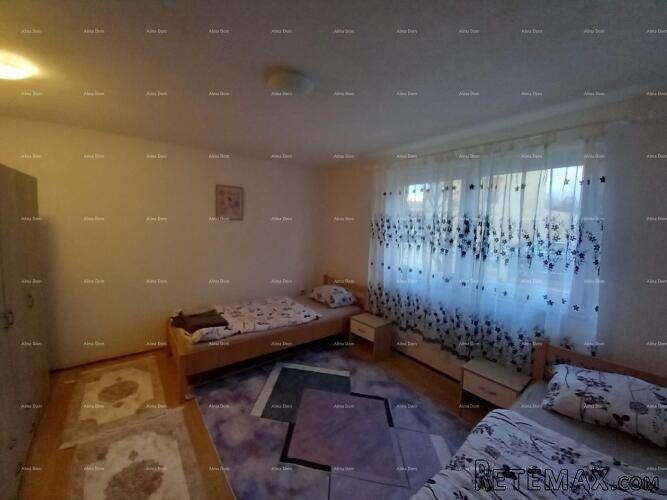 Prodaja kuće s dvije odvojene stambene jedinice i.. - 2