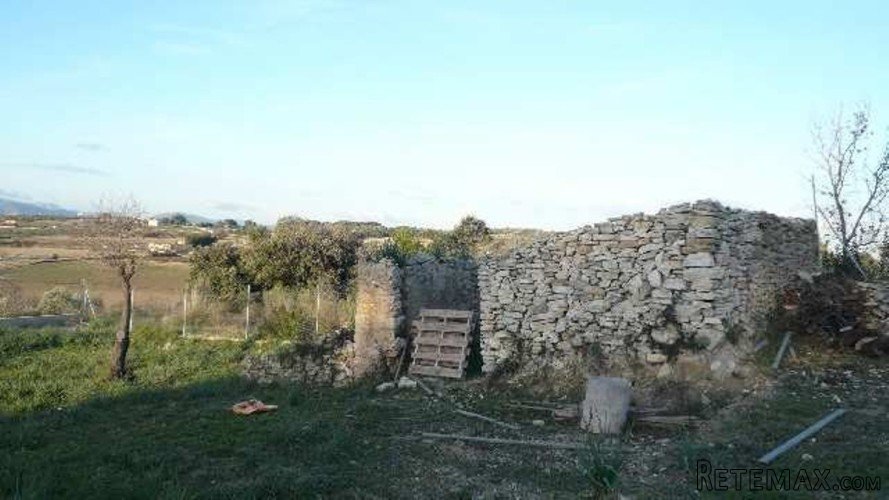 Unique possibility to acquire an idyllic plot with stone.. - 2
