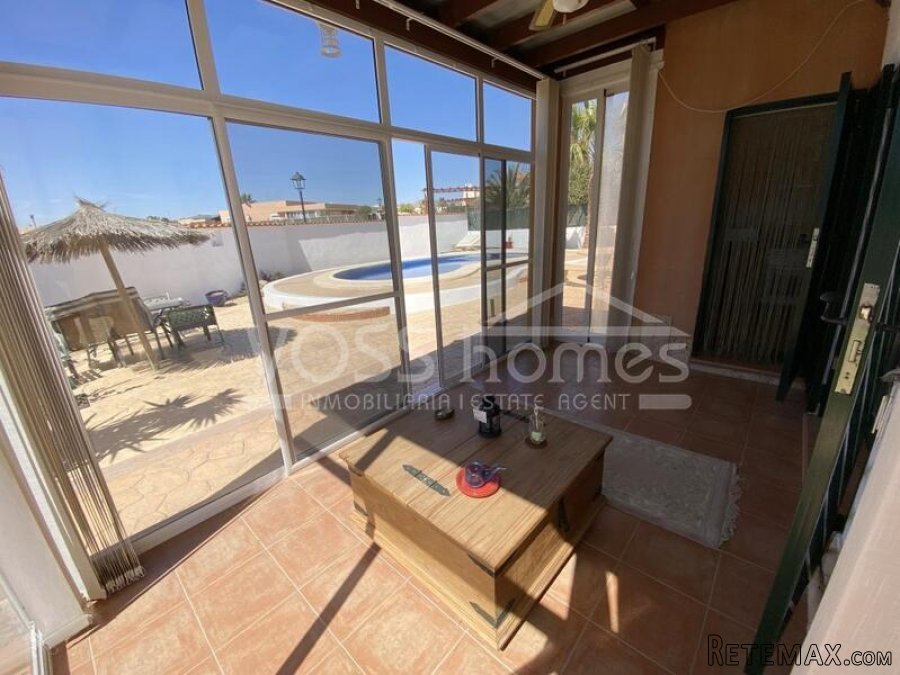 NEW & EXCLUSIVE LISTING FOR VOSS HOMES - A modern, homely.. - 3