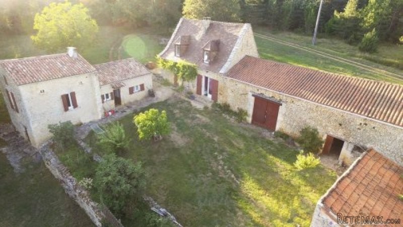 2 Stone Houses Set On 32 Hectares Of.. - 2