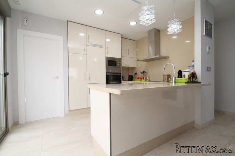 Beautiful villa located in Villamartin, Orihuela Costa.. - 4