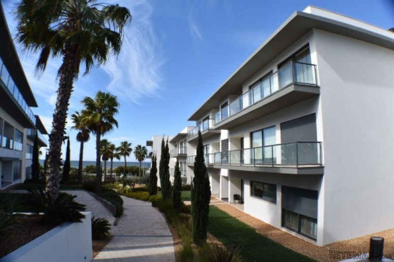 Waterfront 1 Bedroom Apartment In..