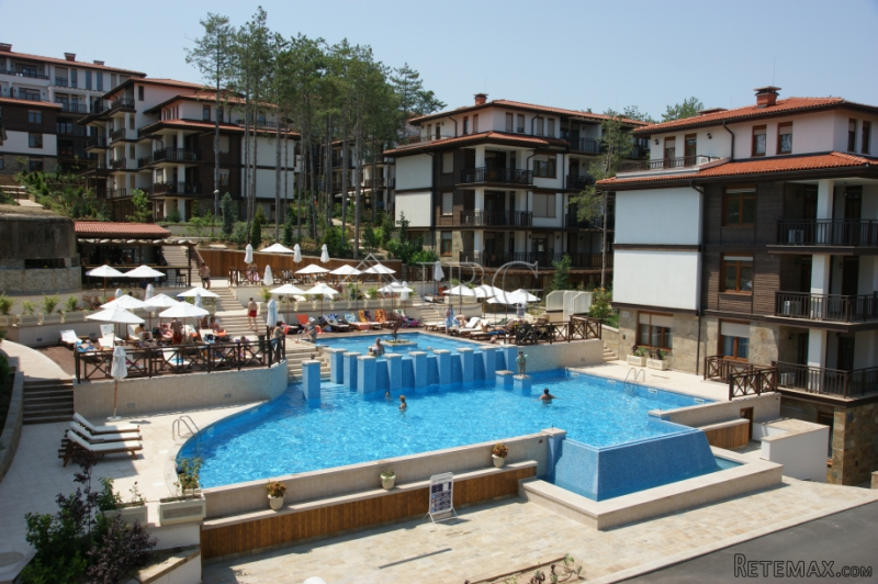Spacious studio apartment for sale in..