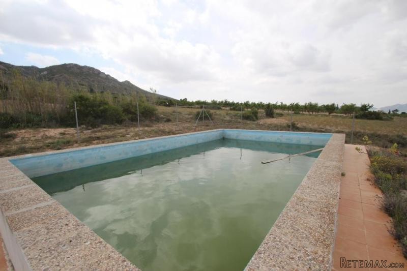 Farm house to renovate (Ref. PV2563) - 2