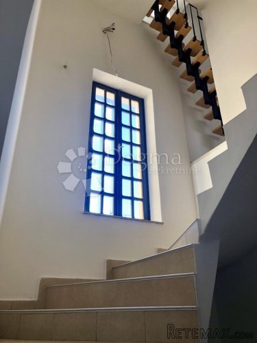 ŠIBENIK- DVOETAŽNI STAN U CENTRU GRADA SAMO KOD NAS! - 10