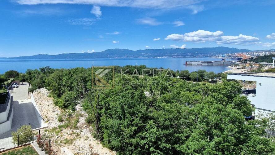 Zemljište Kostrena (Žurkovo) – samo 200 m od mora, jedinstve